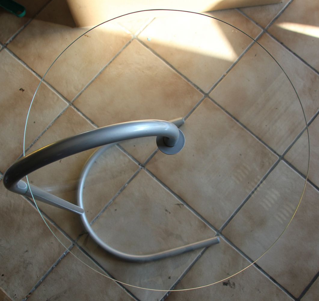 Baratto/scambio: tavolino con piano in vetro [ arredamento ...