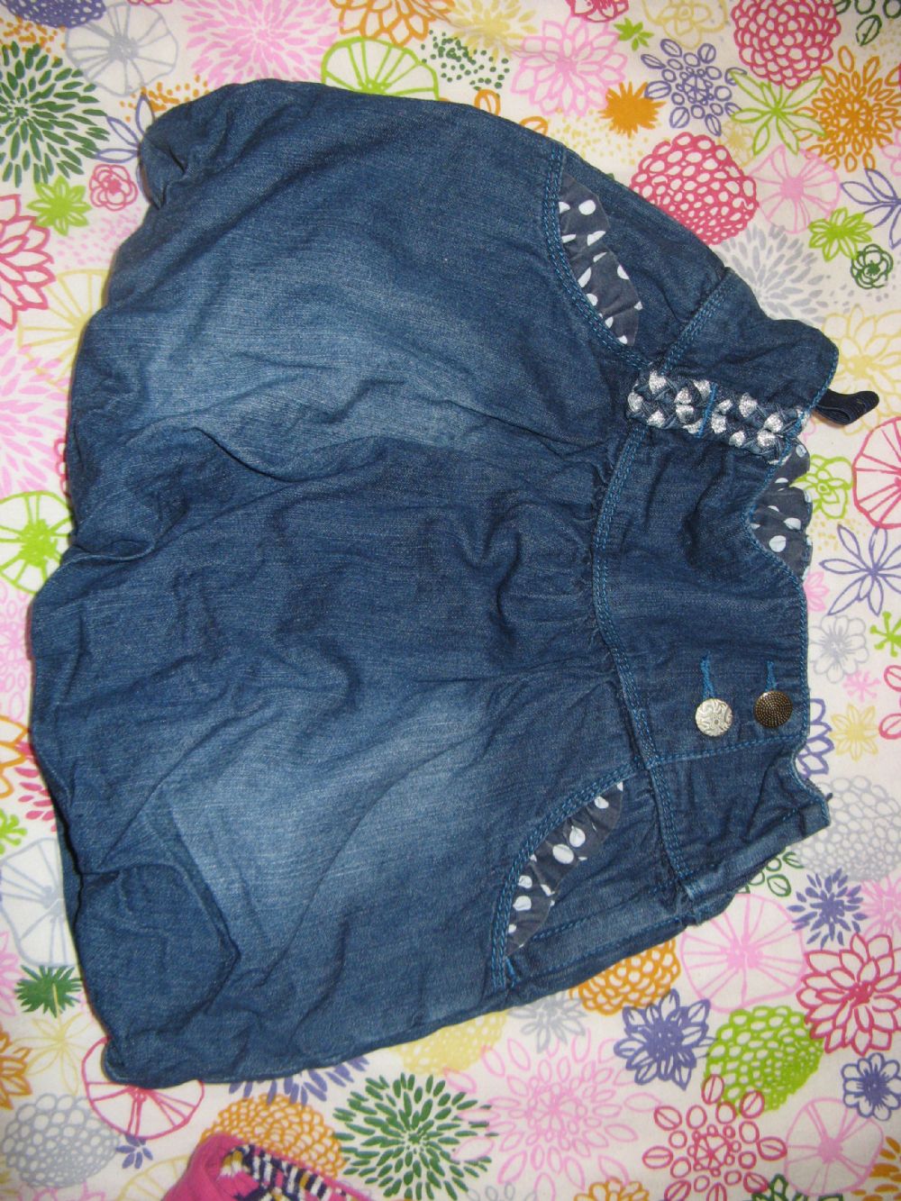 Baratto/Scambio: gonna jeans palloncino + omagg [ Bimbi/Vestiti e scarpe] a  Casarile (MI) - coseinutili.it