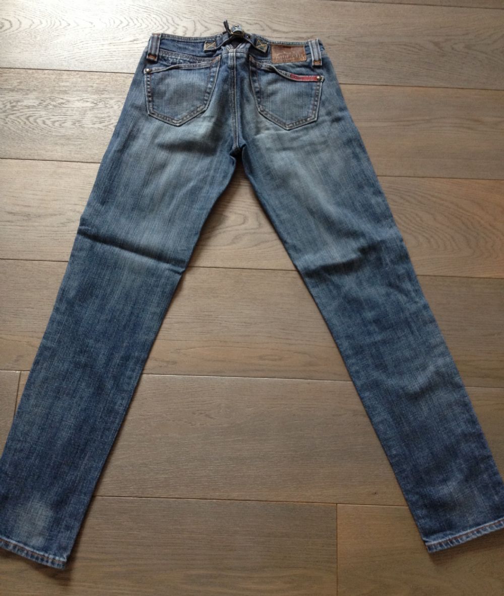 Baratto/Scambio: Jeans Eight Sin tg 26 (38-40) [  Abbigliamento/Abbigliamento donna] a Torino (TO) - coseinutili.it