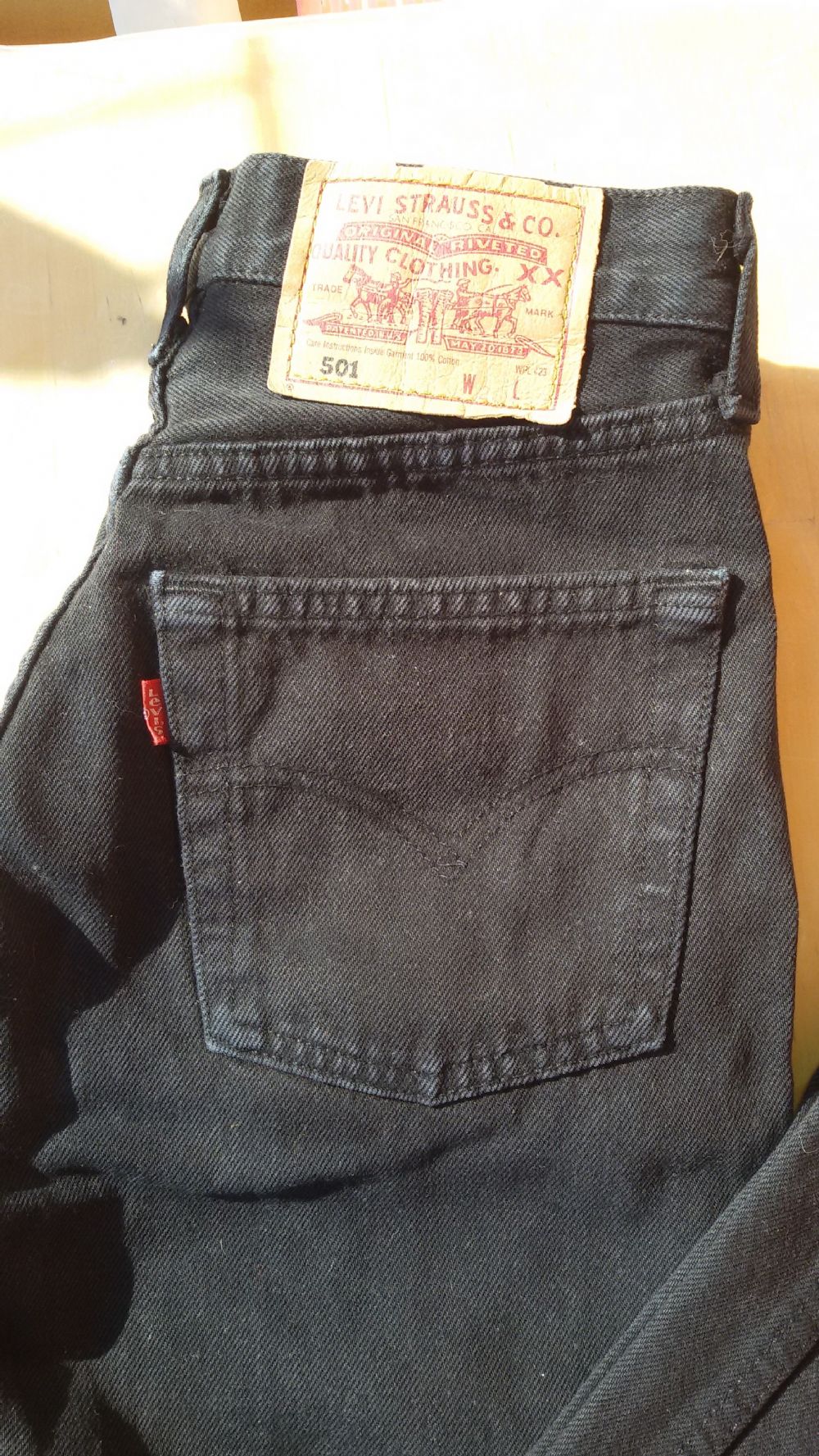 levis w23