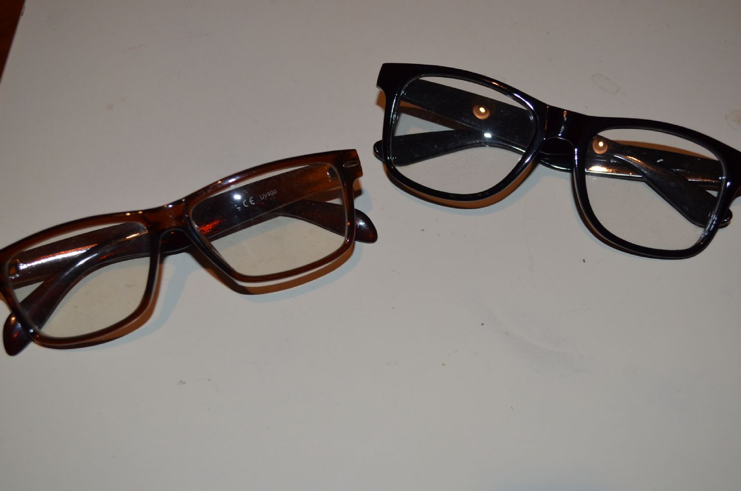 Baratto/Scambio: 2 occhiali (finti) da vista [ Abbigliamento/Accessori] a  Parma (PR) 