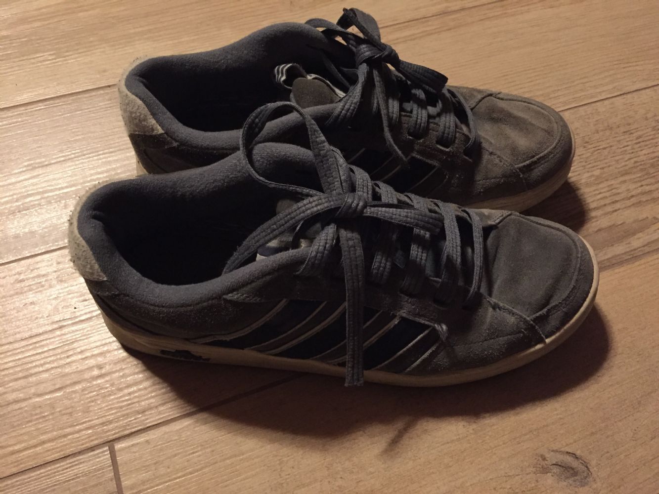 {keywor d} scarpe adidas piccole