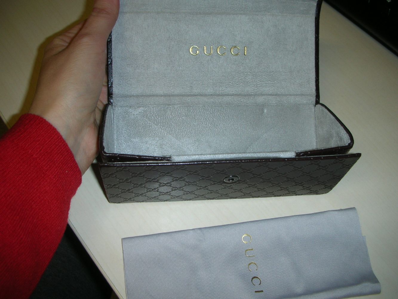 Baratto/Scambio: portaocchiali gucci nuovo [ Abbigliamento/Accessori] a  Saluzzo (CN) - coseinutili.it