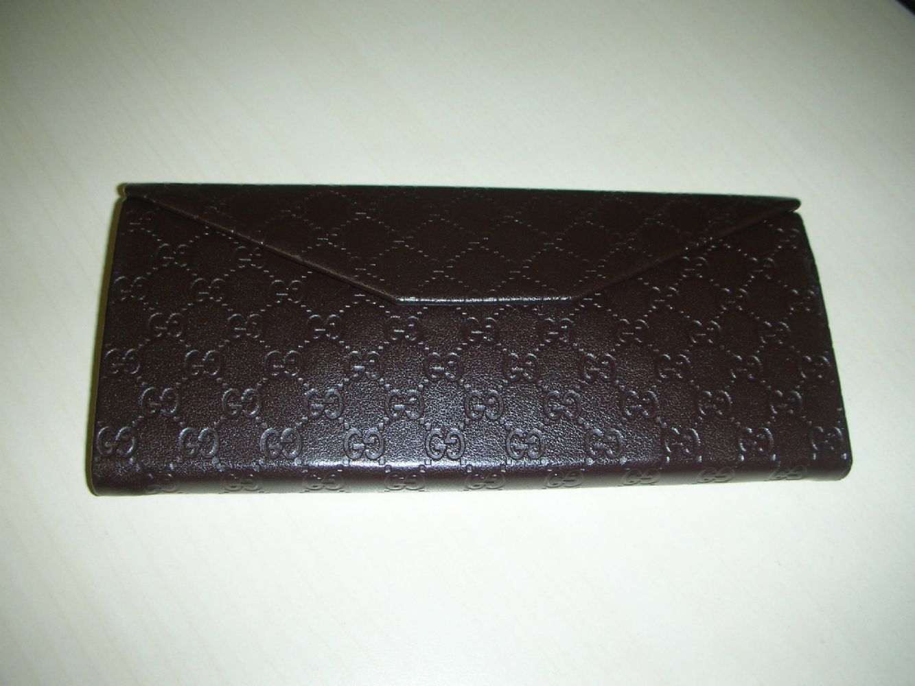 Baratto/Scambio: portaocchiali gucci nuovo [ Abbigliamento/Accessori] a  Saluzzo (CN) - coseinutili.it
