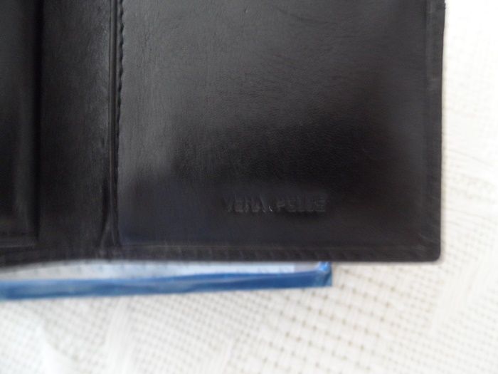 Baratto/Scambio: Portafoglio Pelle Nero Abbigliamento/Accessori