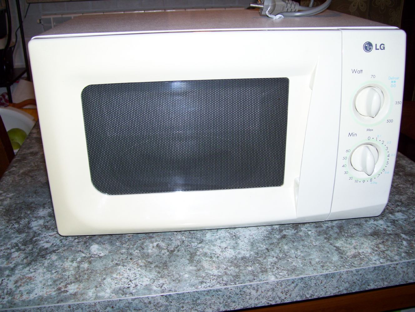 Baratto/Scambio: forno microonde lg [ Arredamento/Cucina] a Varese (VA) -  coseinutili.it