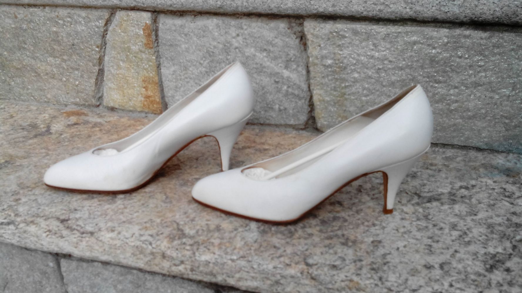Baratto/Scambio: scarpe sposa [ Abbigliamento/Scarpe donna] a Masciago  Primo (VA) - coseinutili.it