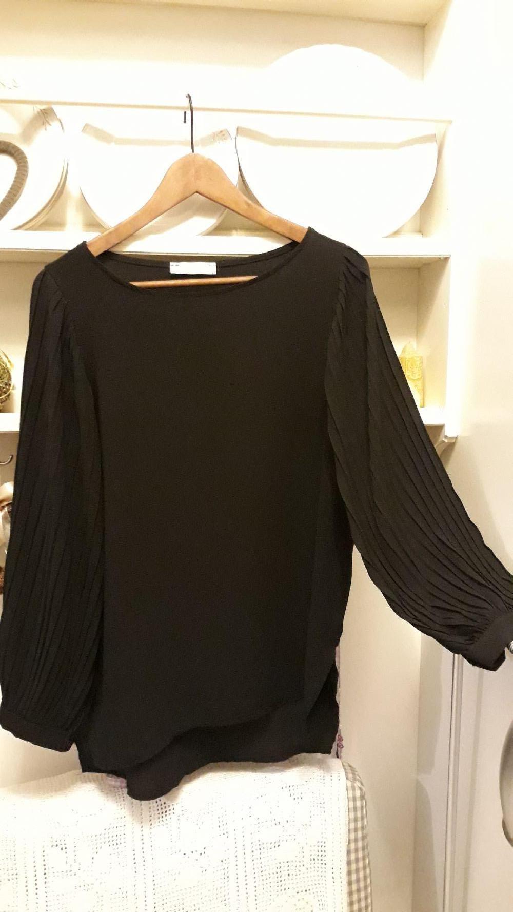 Baratto/Scambio: Maglia velo Nera [ Abbigliamento/Abbigliamento donna] a  Roma (RM) - coseinutili.it