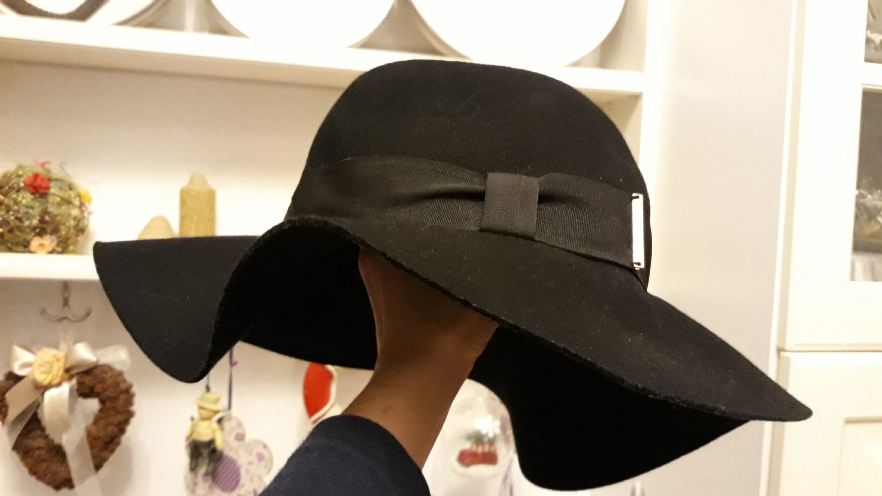Baratto/Scambio: H\u0026M Cappello Falda Tg.L [ Abbigliamento/Abbigliamento  donna] a Roma (RM) - coseinutili.it