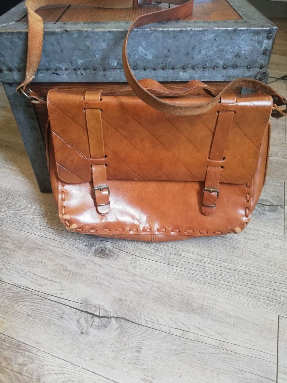 Invicta Cartella Unisex Usato Marrone Vintage in Crosta di cuoio – Vintage  Clothing Shop