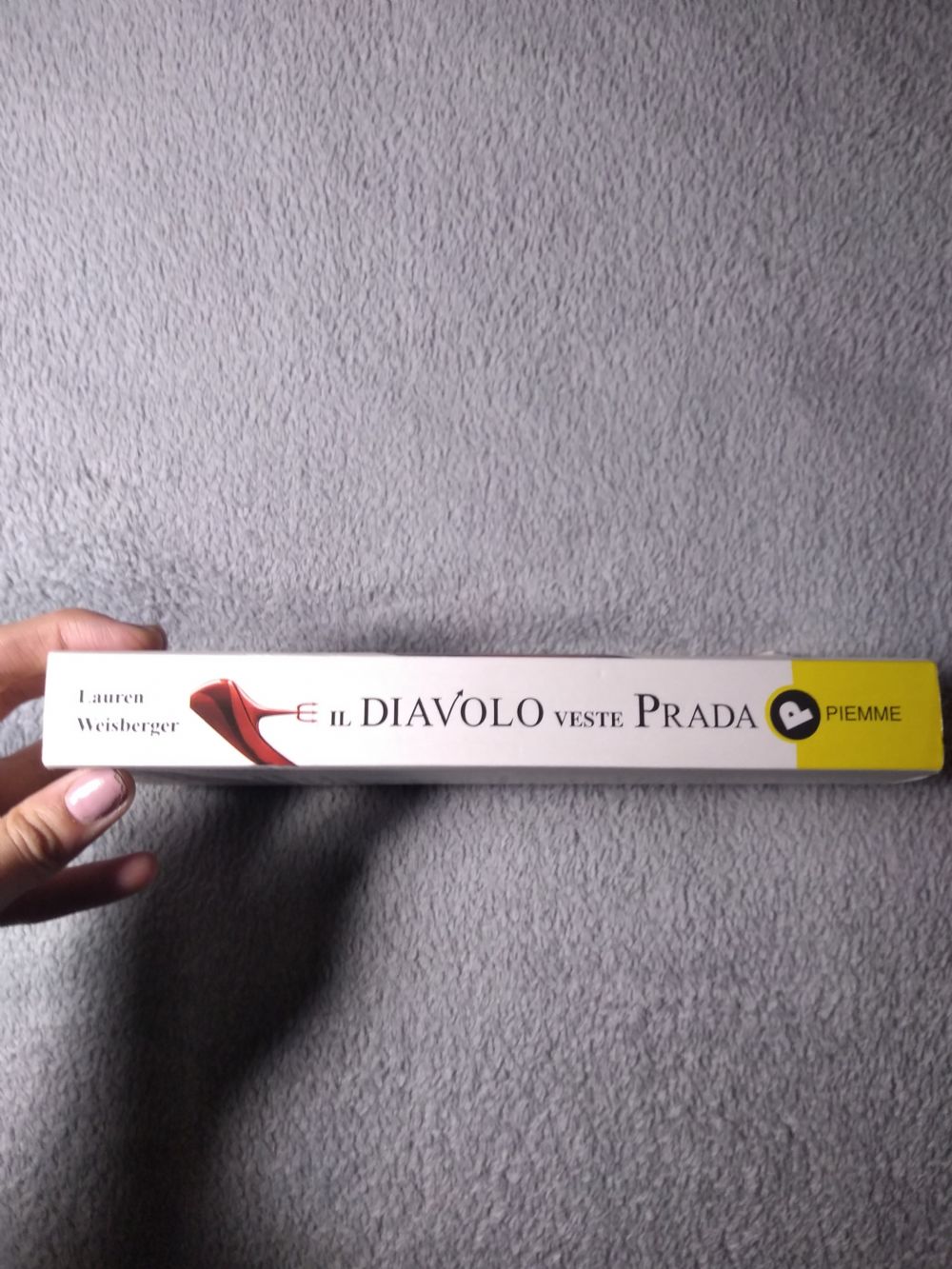 Il diavolo veste Prada - Lauren Weisberger - Libro - Piemme 